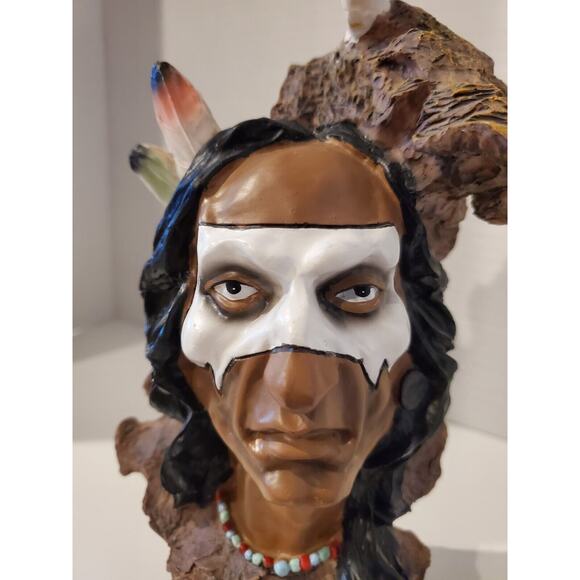 Native American Indian Bust 8 Inches Tall - Picture 10 of 10